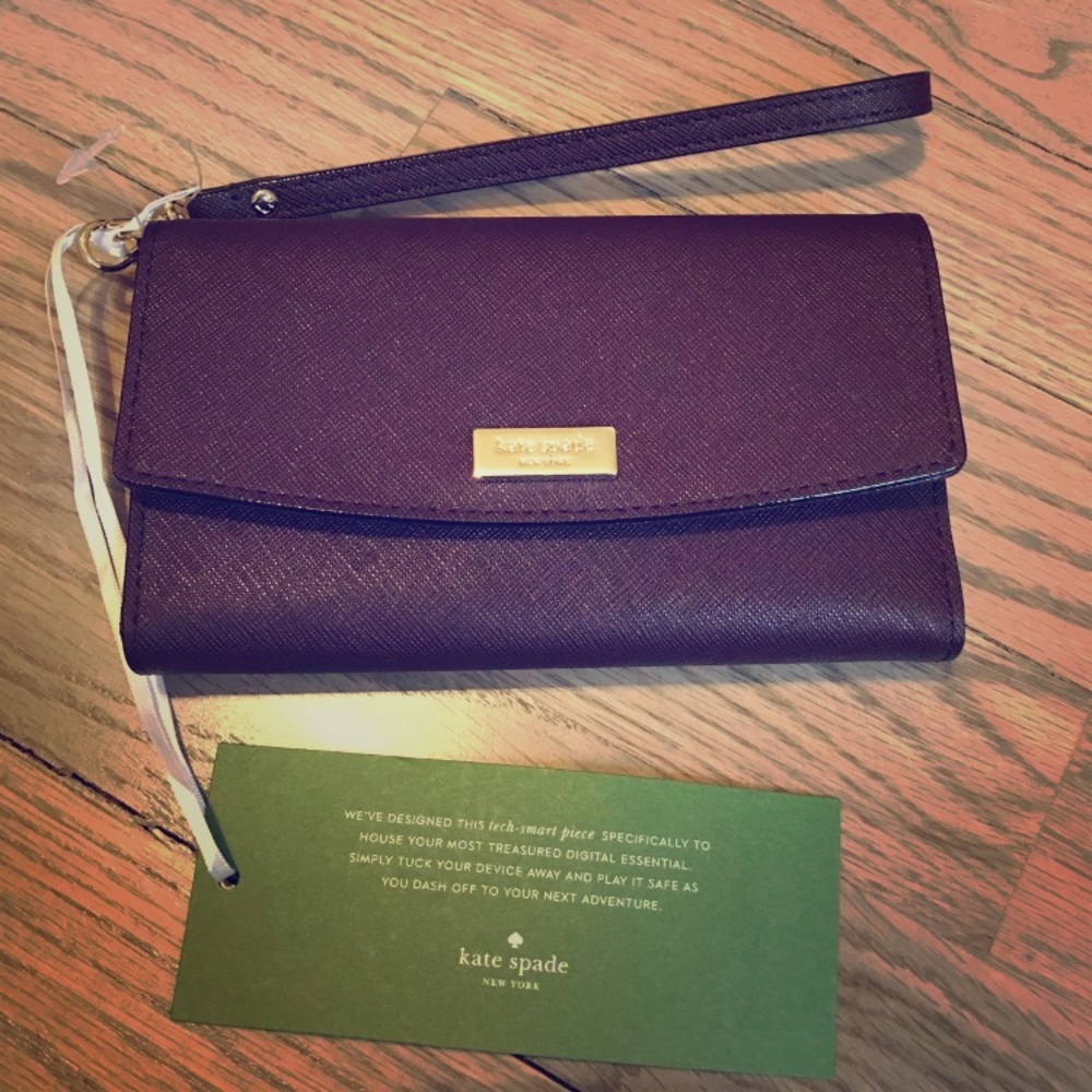 ❤️ SOLD ❤️ NWT Kate Spade Phone Carrier Wristlet